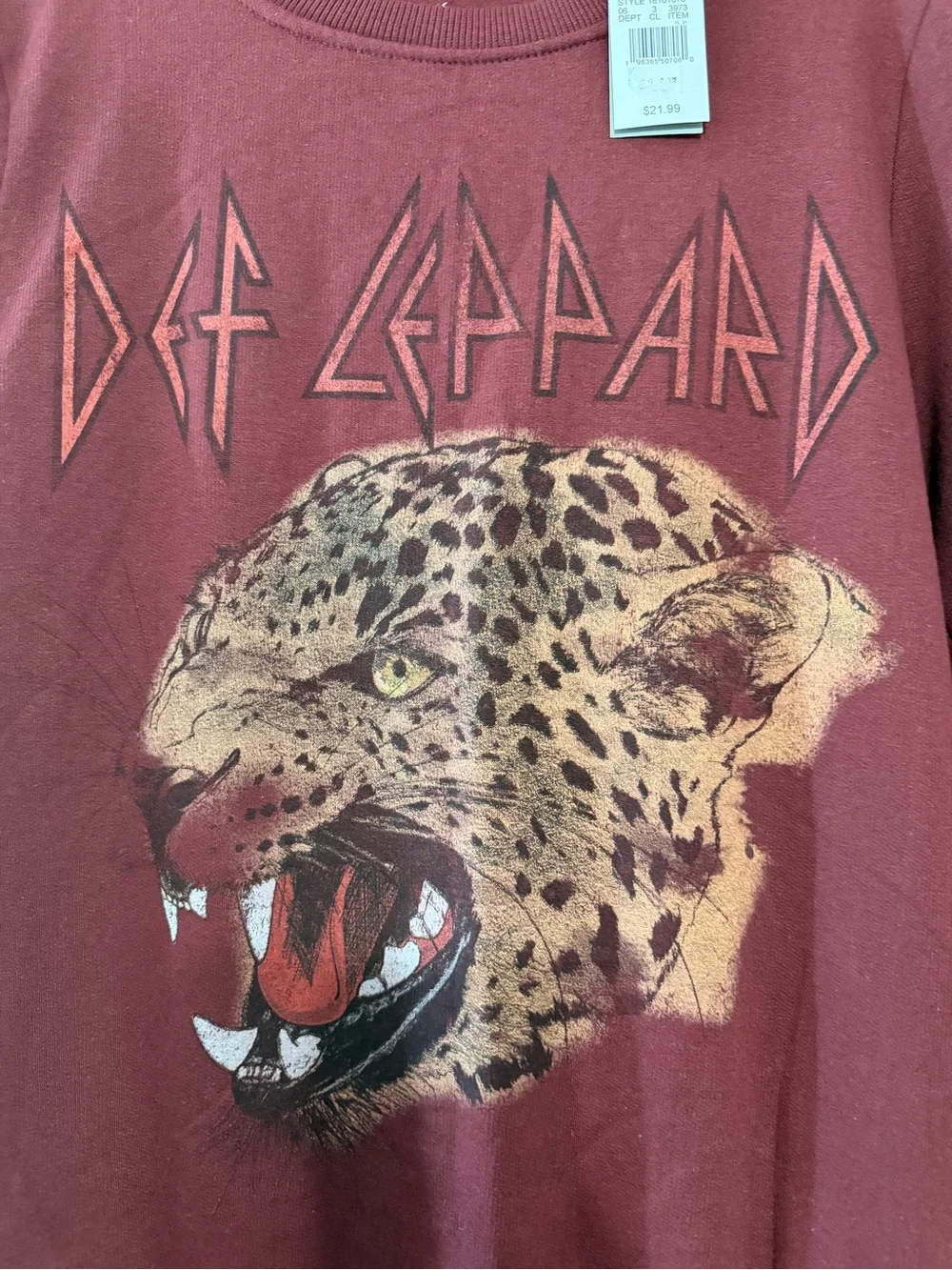 Men’s Maroon Def Leppard Graphic Tee